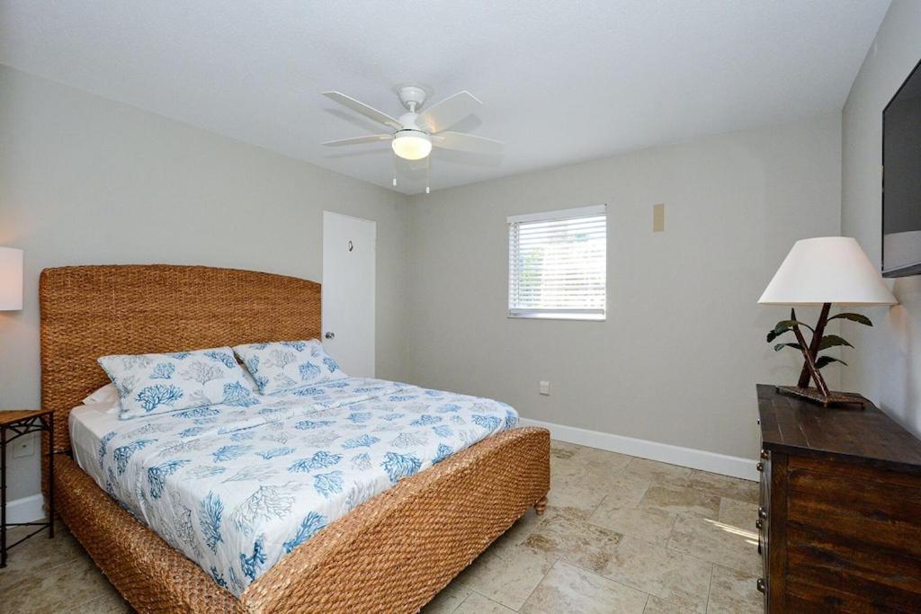 Canal 309 - Right In Siesta Key Village! Exteriör bild