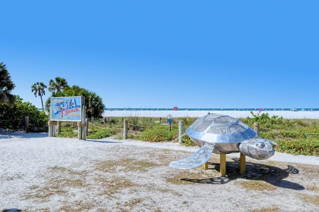 Canal 309 - Right In Siesta Key Village! Exteriör bild